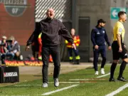 2. Bundesliga: Lieberknecht schimpft und fliegt vom Platz gegen Paderborn