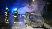 Brandserie in Merseburg: Sechs Feuerwehreinsätze in einer Nacht - Polizei ermittelt Brandstiftung