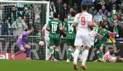 Bremen triumphiert im Abstiegsduell - Gladbach beendet Sieglos-Serie