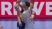 Brutaler Ellenbogen-Check bei Handball-EM: Blutige Nase sorgt für Aufsehen