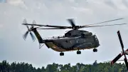 Bundeswehr-Hubschrauber im Tiefflug über Wittenberg sorgen für Aufsehen