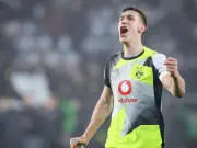 BVB setzt auf Schlotterbeck - Bayern mit Urbig im Tor beim Bundesliga-Spitzenspiel