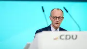 CDU-Parteitag in Stuttgart: Merz stellt sich vor Delegierten zur Wiederwahl