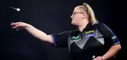 Darts-Historie: Beau Greaves wirft als erste Frau Neun-Darter auf PDC-ProTour