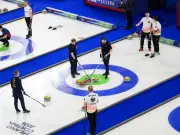 Deutsche Curler besiegen Olympiasieger Schweden und kämpfen um Halbfinale