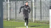 Ebnoutalib und Uzun im Comeback-Training: So steht es um die Eintracht-Stars