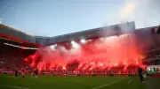 FCK muss 73.625 Euro Strafe zahlen: Pyro-Wahnsinn gegen Schalke kostet Kaiserslautern teuer