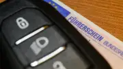 Führerscheinprüfungen erreichen Rekordniveau, doch Durchfallquoten bleiben alarmierend hoch