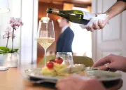 Gastgewerbe in der Krise: Umsätze schrumpfen 2025 real trotz Preisanstieg