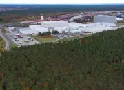 Gericht stoppt Bebauungsplan für Red Bull-Dosenwerk in Brandenburg vorläufig