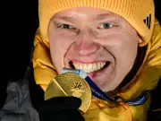 Gold-Coup in Cortina: Langenhan weint und widmet Sieg verstorbenem Lehrer