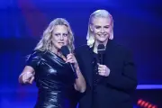 Hazel Brugger setzt mit strenger Blondfrisur beim ESC-Vorentscheid optisches Statement