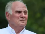 Hoeneß bremst Transferhoffnungen: Bayern München wird sich nicht verschulden