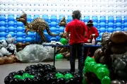 Luftballonwelten in München: Über 500.000 Ballons formen gigantische Kunstwerke