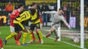 Nach 0:4 in Dortmund: Mainz-Torwart Batz erntet Trainer-Kritik nach Luftdebakel