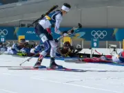 Olympia 2026: Biathlet Éric Perrot zeigt faire Geste nach Stock-Missgeschick