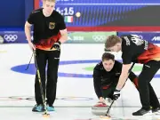 Olympia-Curling: Deutschland bezwingt Gastgeber Italien in packendem Extra-End