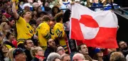 Olympia in Italien: Lettische Fans zeigen Grönland-Flagge als politisches Zeichen