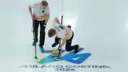 Olympia-Krimi gegen Kanada: Deutscher Curler kämpft sich blutig ins Extra-End