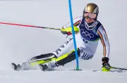Olympia-Slalom: Lena Dürr auf Medaillenkurs, Mikaela Shiffrin klar in Führung
