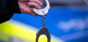 Polizei in Alarmbereitschaft: Handschellen-Schlüssel angeblich frei im Internet erhältlich