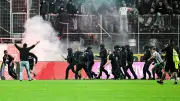 Pyro und Platzsturm: Eskaliert das Ost-Duell zwischen Halle und Leipzig erneut?