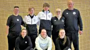 Rotation Aschersleben feiert Hallenkreismeistertitel im Frauenfußball