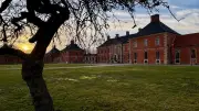Sonderführungen zum Frauentag auf Schloss Bothmer: Eintritt für Frauen frei