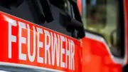 Tragischer Stallbrand in Niederbayern: Zahlreiche Schweine verenden bei Feuer