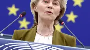 Von der Leyens Fax-Spitze sorgt für Lacher im EU-Parlament