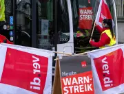 Warnstreiks im Nahverkehr legen bundesweit Busse und Bahnen lahm
