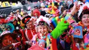 Weiberfastnacht 2026: Traditionen, Bräuche und Bedeutung des Karnevalsbeginns
