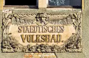 Zeitzer Volksbad: Zweiter Investor steigt aus – Ruine bleibt ungenutzt