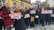Zwei Millionen Euro für Neustrelitz: 300 Gewinner feiern Postcode-Lotterie-Erfolg