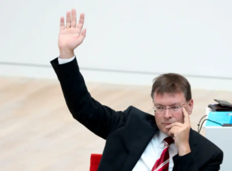 BSW-Abgeordneter klagt gegen Landtagspräsidentin: Streit um Fragerecht vor Verfassungsgericht