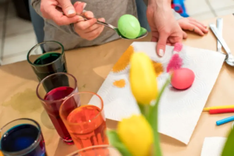 Öko-Test prüft Ostereierfarben: Kritische Stoffe in vielen Produkten gefunden