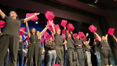 Anklamer Schüler fordern mit Theaterstück 'REWE Royal' Jugendtreffpunkt