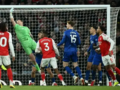 Arsenal siegt spät gegen Everton vor entscheidendem Leverkusen-Rückspiel