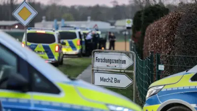 Atommüll-Transport rollt durch NRW: 2500 Polizisten schützen Castor-Konvoi