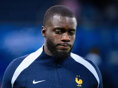 Bayern-Star Upamecano sieht Rote Karte im Frankreich-Testspiel gegen Brasilien