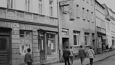 Über 50 Jahre alte DDR-Speisekarte für Rennfahrerball in Teterow entdeckt