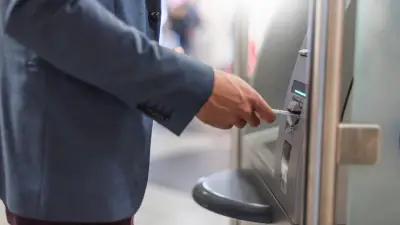 Bis zu 19,75 Prozent Zinsen: Banken kassieren gnadenlos bei Dispo-Überziehung ab