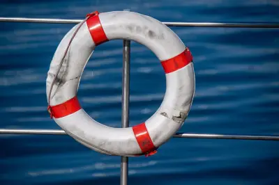 Bremerhaven: Mann stürzt bei Rettungsversuch seines Hundes ins Hafenbecken