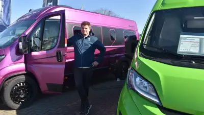 Caravan-Messe in Kremmin: Campingbranche setzt auf Individualität und Autarkie