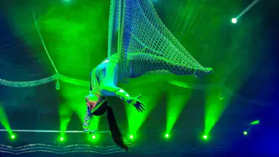 Circus Arena gastiert in Dessau-Roßlau: Artisten mit Film-Erfahrung begeistern Publikum