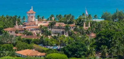 Demokratischer Sieg in Trumps Heimatwahlkreis: Mar-a-Lago-Bezirk fällt an Emily Gregory