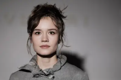 Disney+ enthüllt Starttermin für Berlin-Vampir-Thriller „City of Blood“ im September