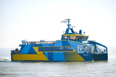 E-Katamaran startet zweite Saison: Elektrofähre pendelt wieder zwischen Norddeich und Norderney