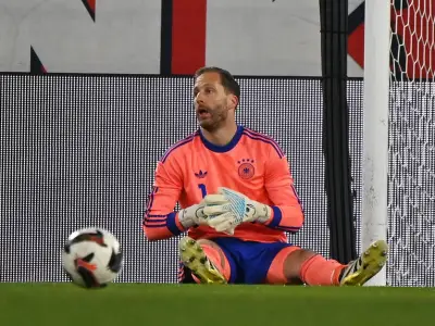 Effenberg zweifelt an Baumann: 'Krasse Torwartfehler' im DFB-Tor vor WM