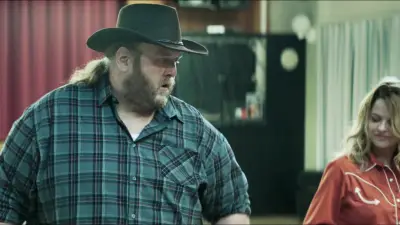 Einsamer Gepäckfahrer (43) findet durch Tanzkurs neuen Lebensmut im Film 'Virgin Mountain'